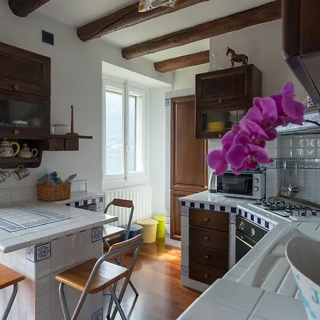 Una Terrazza Da Sogno By Rent All Como 아파트